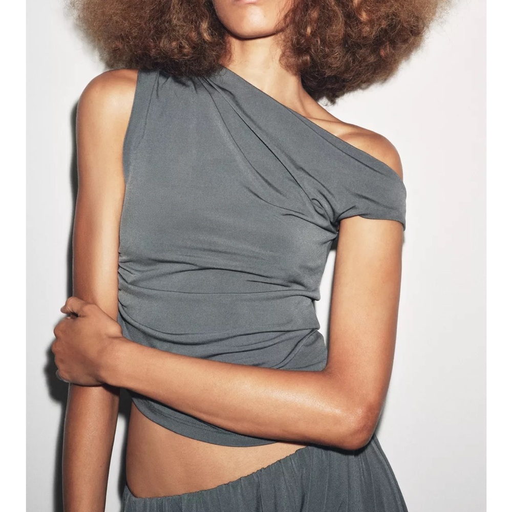 ZARA NWT Gray One-Shoulder Top